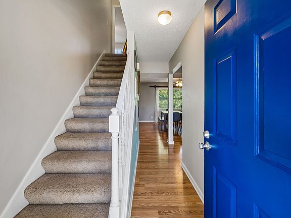 3rd image of 119 Maple Way N