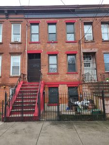 424 Pacific Ave, Jersey City, NJ, 07304