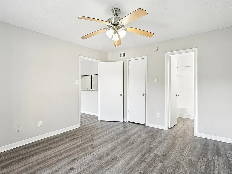 20-print-Woodchase Dr Unit 66-S2603-008