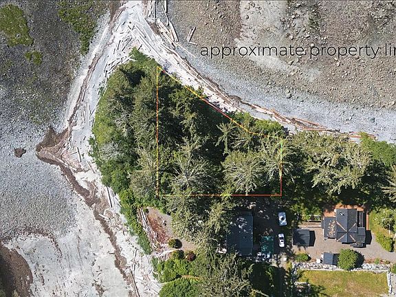 2nd image of 1009 Beach Rd