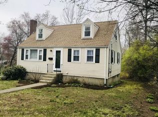 15 Woodbine Rd, Norwood, MA 02062