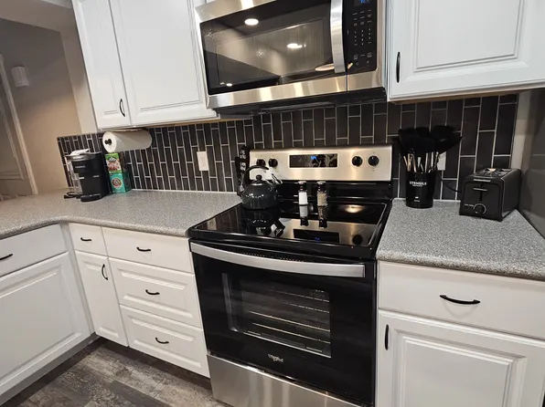 8189 W 50th Ave, Arvada, CO 80002