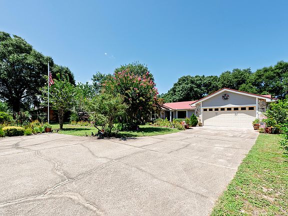 5th image of 5820 Laurelwood Dr
