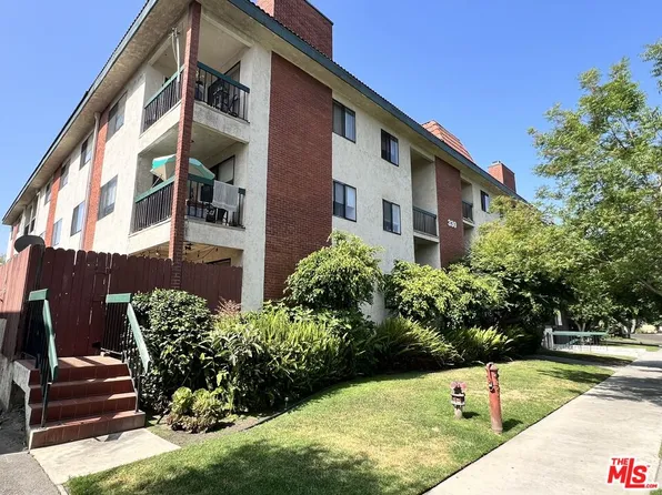 330 Burchett St Unit 104, Glendale, CA 91203