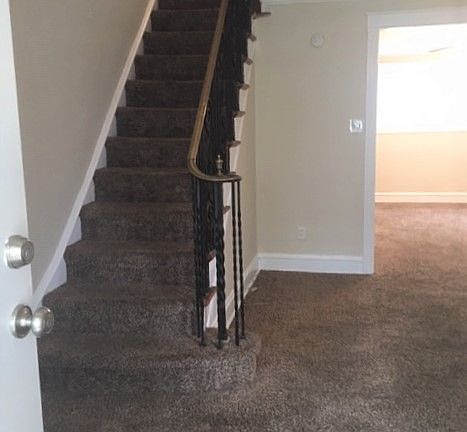 4th image of 7032 Greenwood Ave