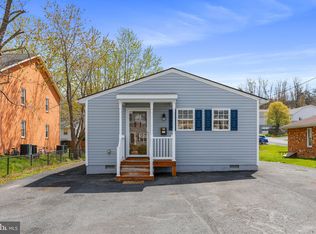 277 S Charles St, Strasburg, VA 22657