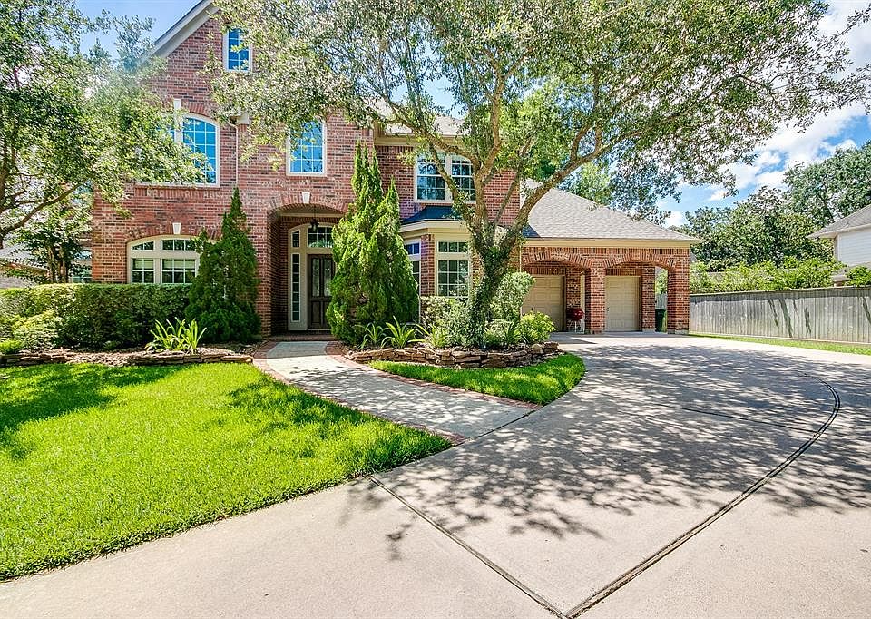 1st image of 15402 Driftwood Oak Ct