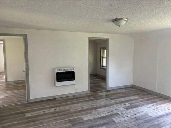 3rd image of 1701 Parker Ave