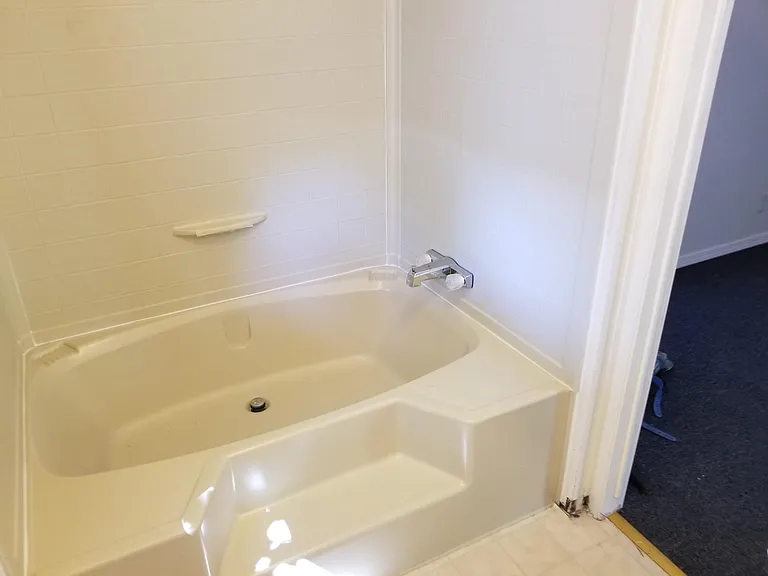 1308 El Camino Real St — Photo 6