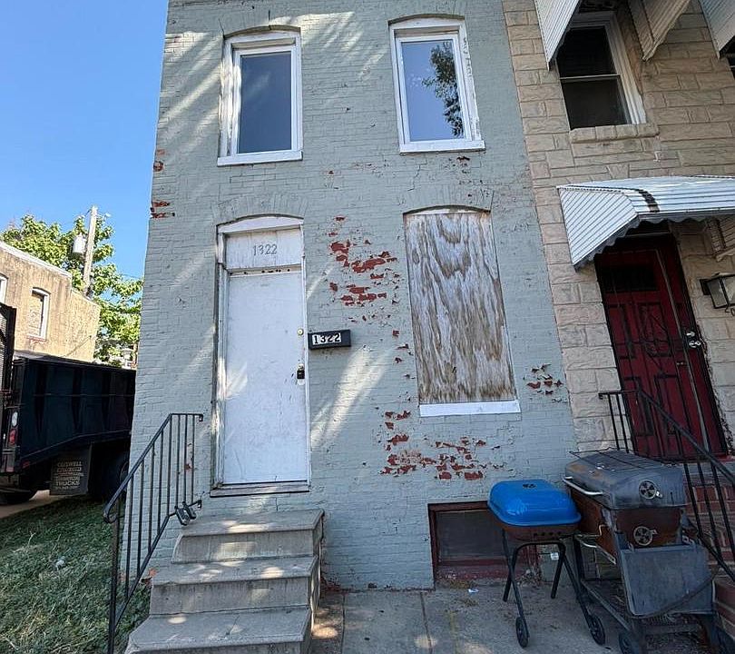 1st image of 1322 McHenry St