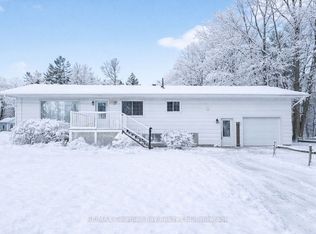 1034 Pine Grove Rd, Penetanguishene, ON L9M 2B5