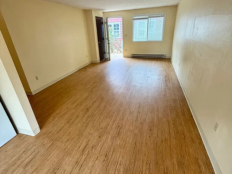 919 California Ave — Photo 5