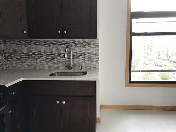 5th image of 726 Ocean Ave APT 61