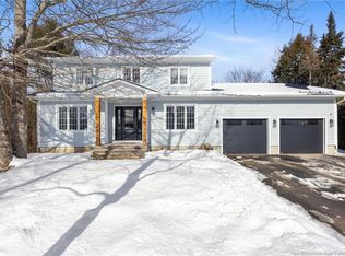 173 Wiggins Dr, Fredericton, NB E3A5N7