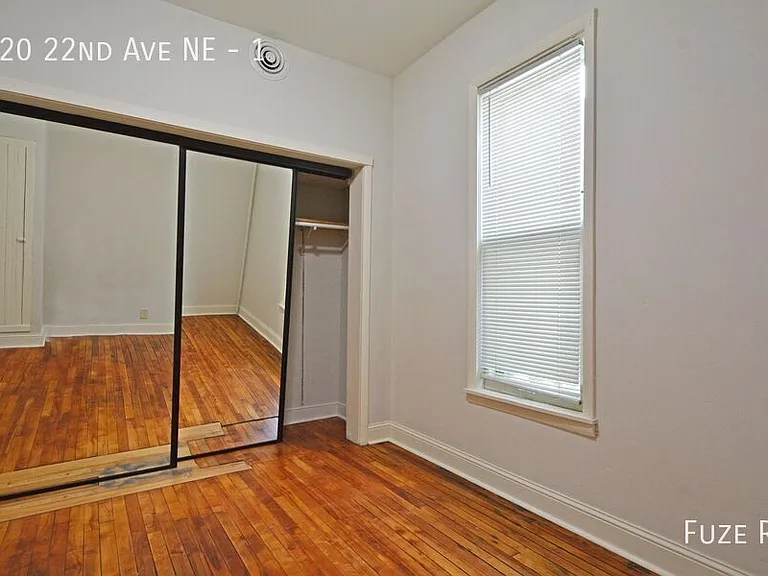 920 22nd Ave NE #1 — Photo 9