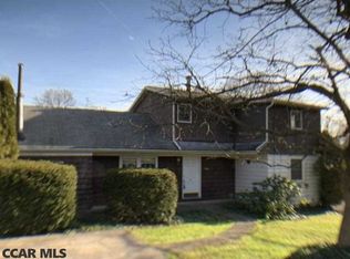 111 Oakwood Dr, State College, PA 16801