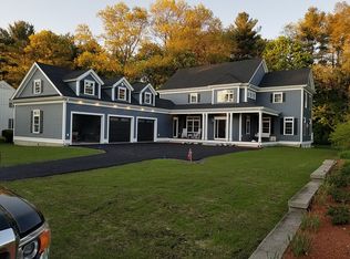 4 Garrity Rd, Burlington, MA 01803