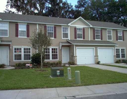 1st image of 3005 Amber Oak Dr