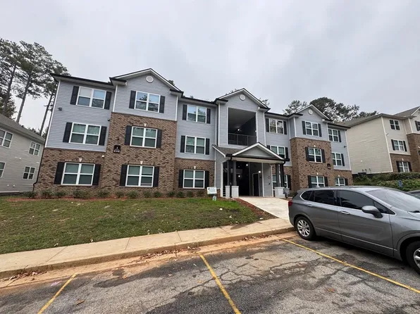 3204 Fairington Village Dr, Lithonia, GA 30038