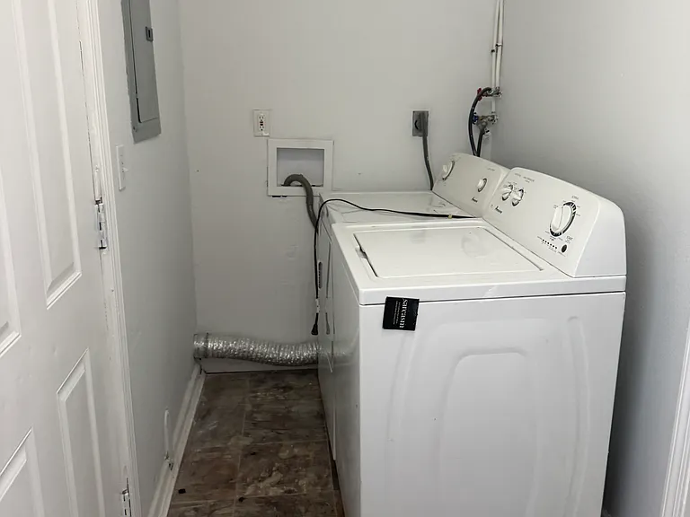 7530 Pennsylvania Ave — Photo 12