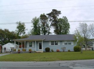 624 Broad St, Swansboro, NC 28584