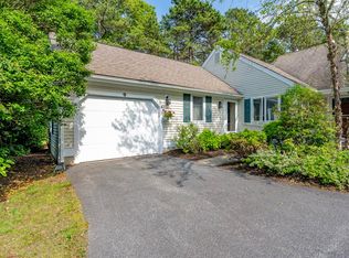 9 Pacific Ave, Mashpee, MA 02649