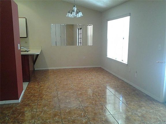 3rd image of 406 Anise Ln