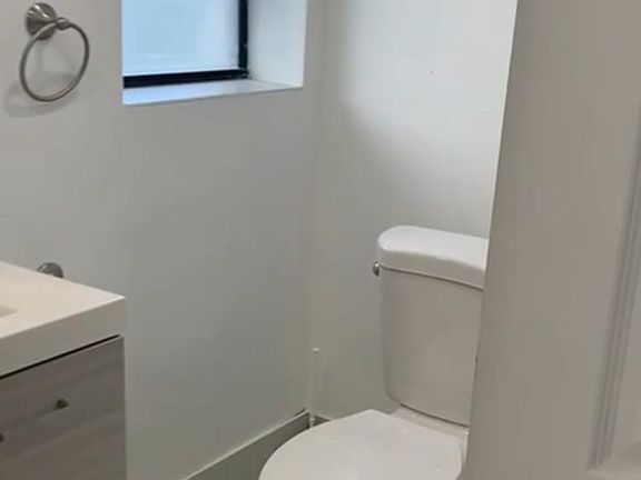 5th image of 620 NW 10th Ave Floor 616