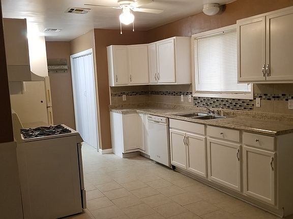 Newly remodeled kitchen!!