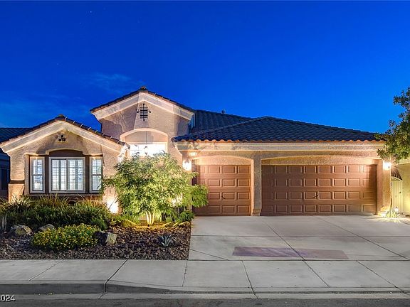 3rd image of 2113 Arpeggio Ave