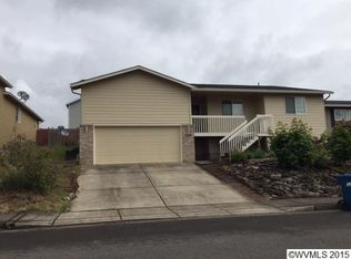 2128 Western Heights Loop NW, Salem, OR 97304