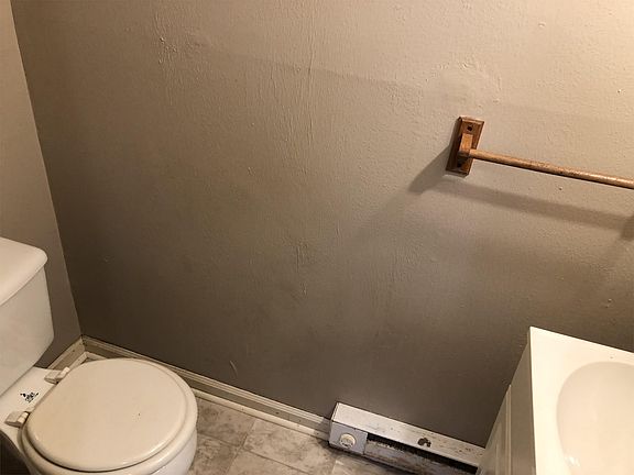 3rd image of 105 Harlan Ct #14876330