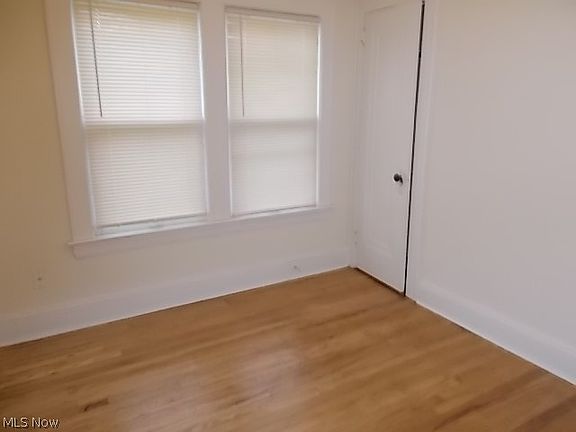 5th image of 3642 Menlo Rd