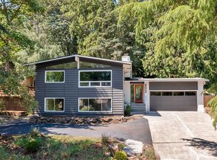 19605 66th Pl NE, Kenmore, WA 98028