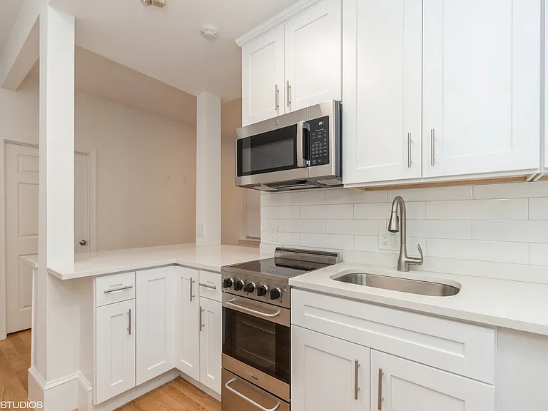 64 Hemenway St #15 — Photo 6