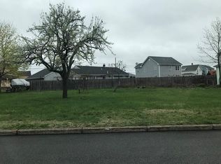 32 Drolet Ave, Pawtucket, RI 02861