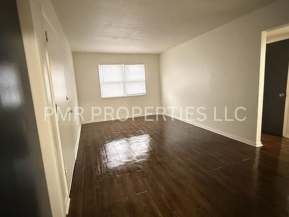 2nd image of 217 S 1st St APT 3