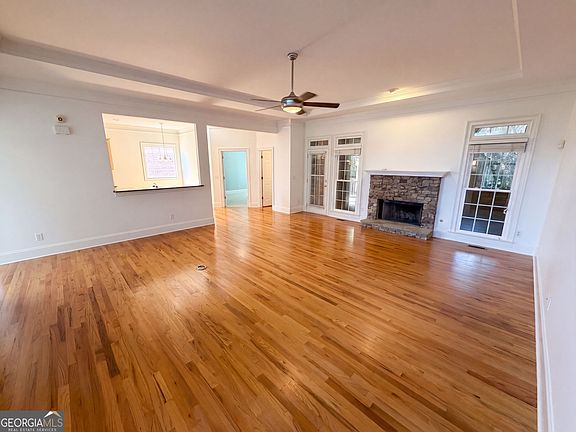 3rd image of 3725 Wescott Way