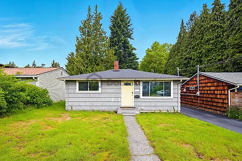 2512 NE 82nd St Photo 1 2512 NE 82nd St Photo 1