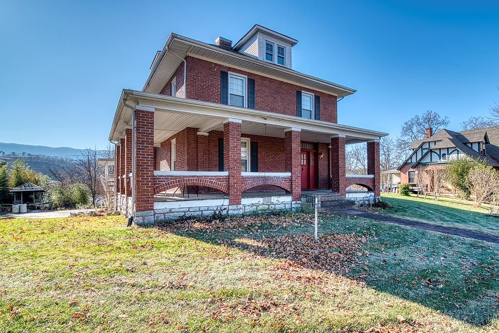 394 E Main St, Lebanon, VA 24266 Zillow