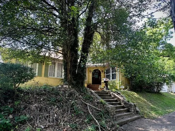 924 Prospect Ave, Hot Springs, AR 71901