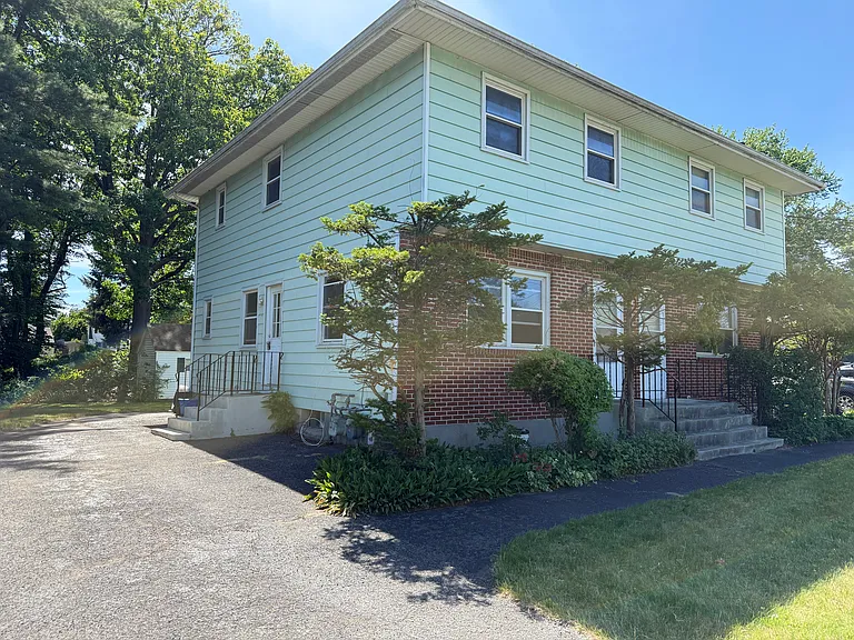 5B Van Dyke Rd — Photo 2