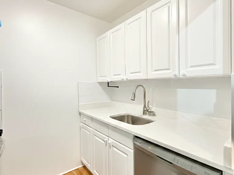 56 Court St #4HH — Photo 7