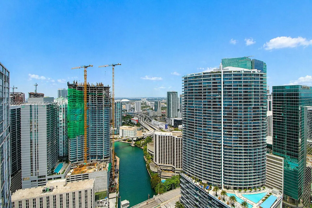 Building Photo - 465 Brickell Ave #4604