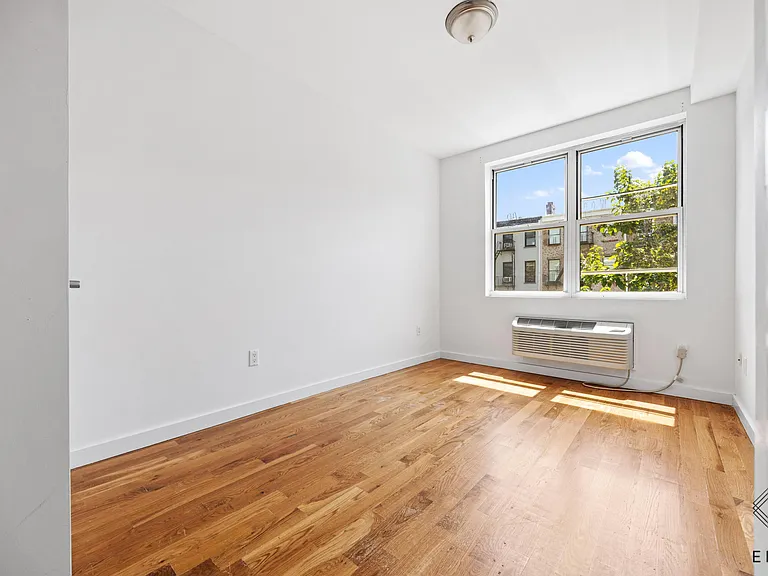 58A Vernon Ave #3A — Photo 9