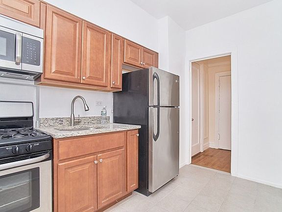 4th image of 370 Fort Washington Ave APT 306