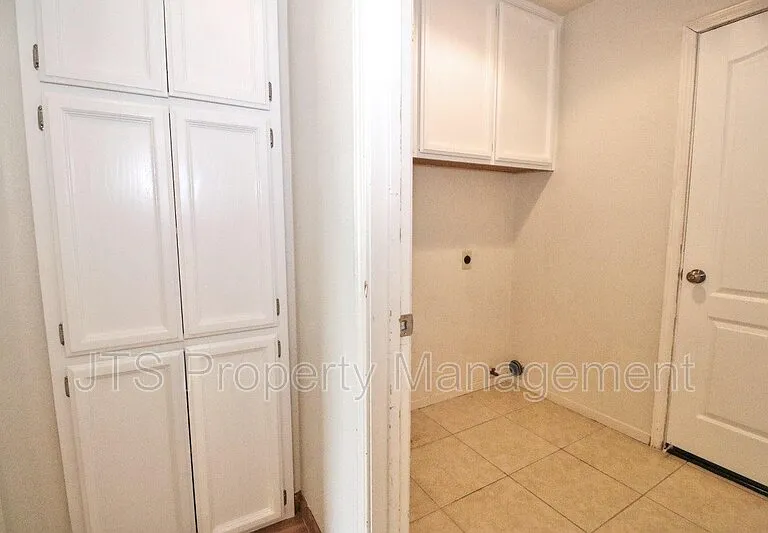 3549 Pine Hollow Way — Photo 41
