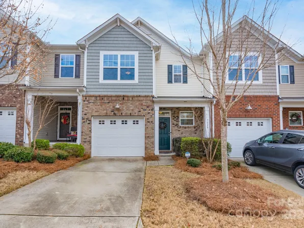 7028 Woodsbay Ln, Rock Hill, SC 29732