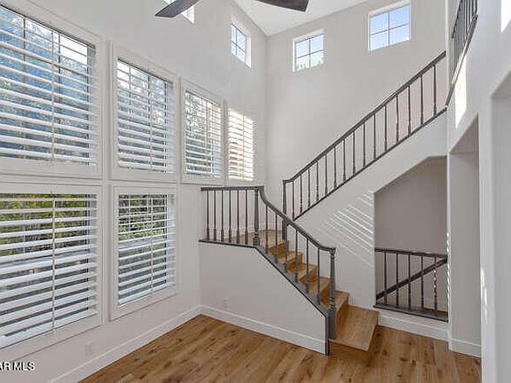 3rd image of 1084 Mountain Oak Pl