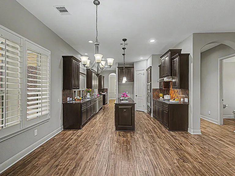 17430 Aberdeenshire Dr — Photo 17